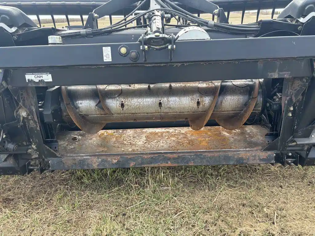 Gallery image 2 for Used 2013 MacDon FD75 Header - Flex Draper