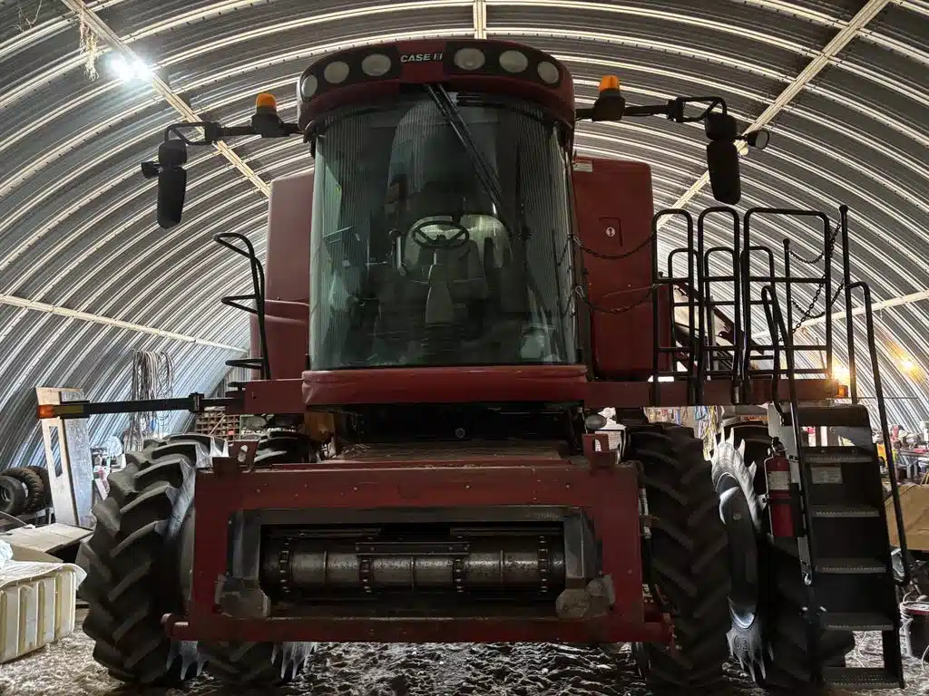 Gallery image 1 for Used 2011 Case IH 7120 Combine