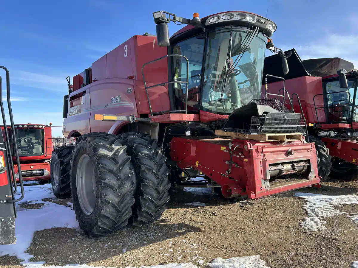 Gallery image 2 for Used 2019 Case IH 8250 Combine
