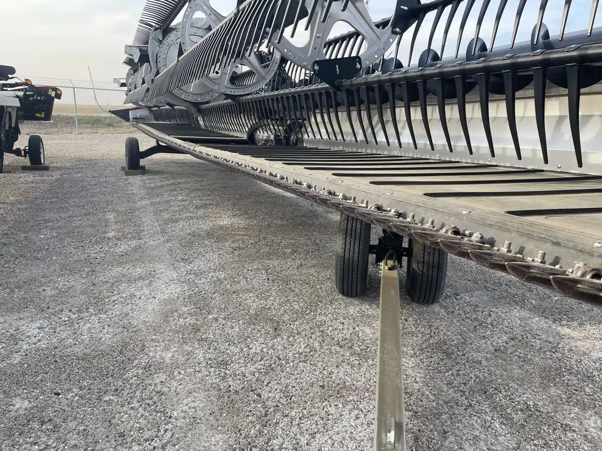 Gallery image 2 for Used 2024 MacDon FD240 Header - Draper