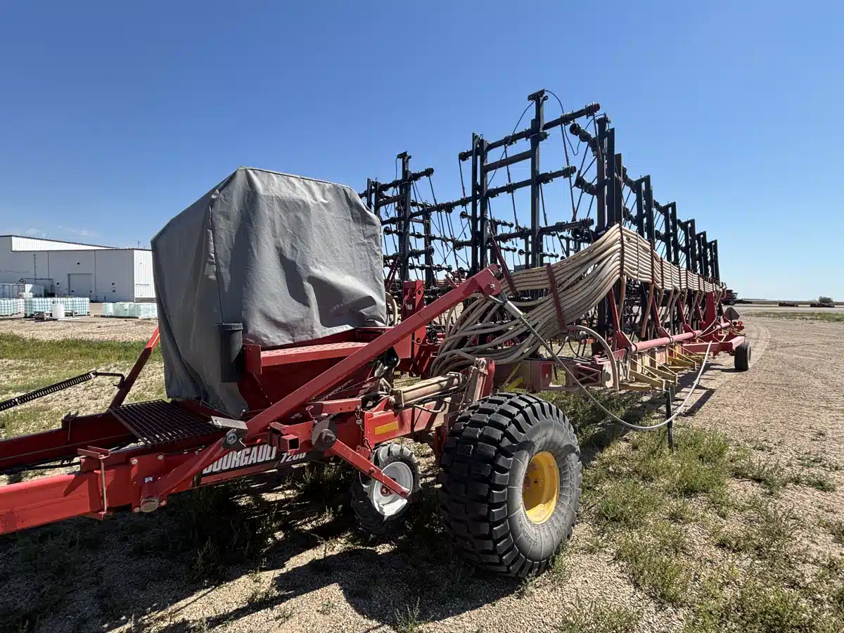 Gallery image 1 for Used 2013 Bourgault 7200 Harrow