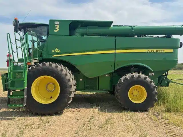Gallery image 2 for Used 2020 John Deere S780 Combine