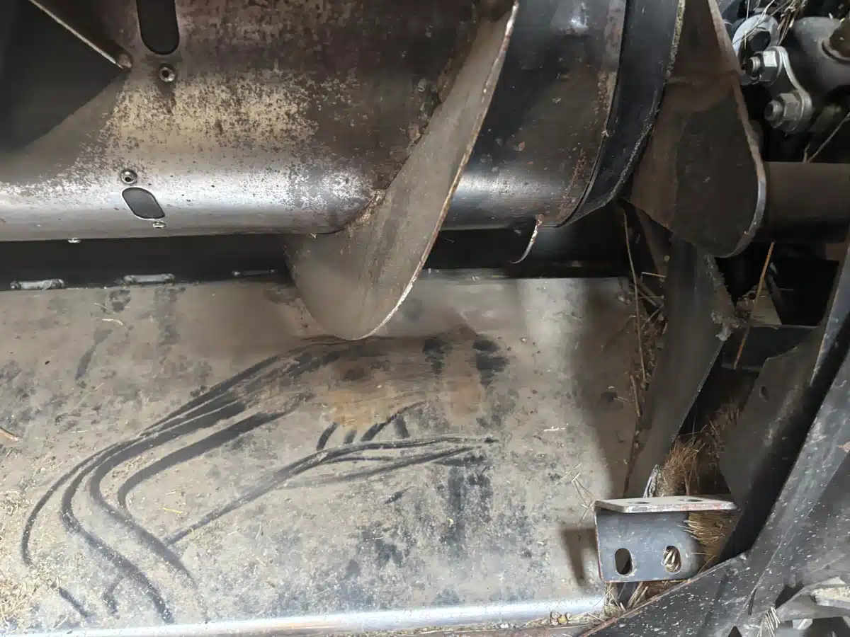 Gallery image 2 for 2013 Case IH 2162 Header - Draper