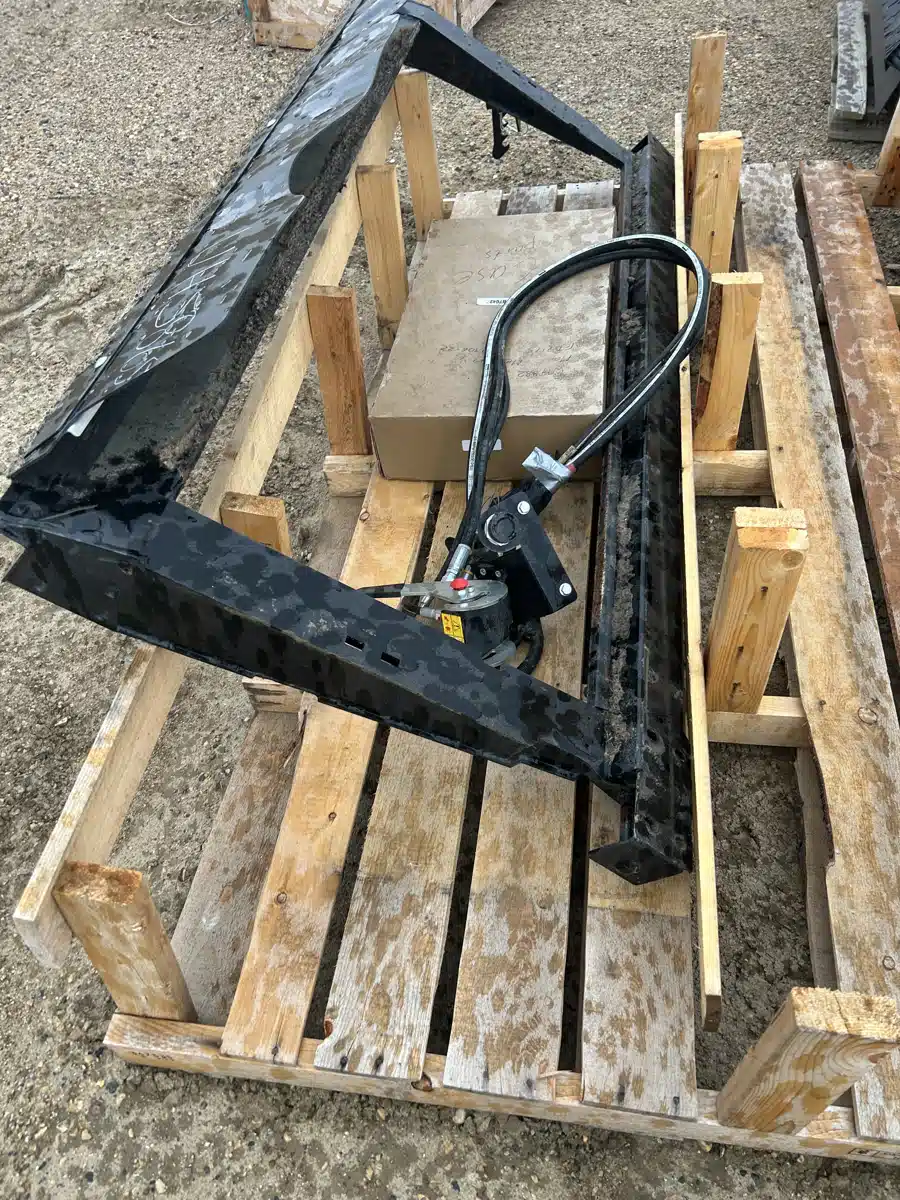 Gallery image 1 for Used 2022 MacDon FM200 Header Adapter