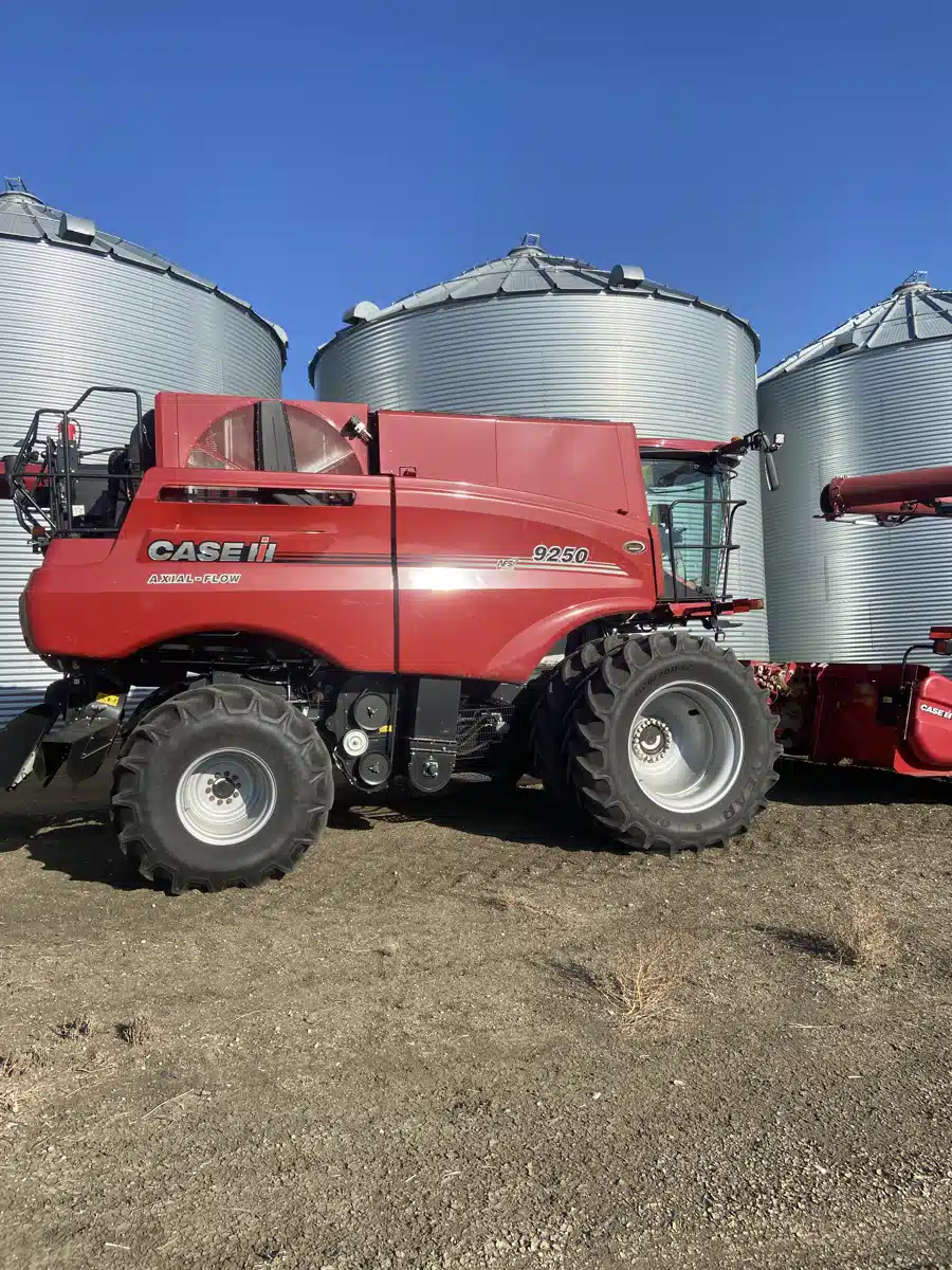 Gallery image 2 for Used 2023 Case IH 9250 Combine