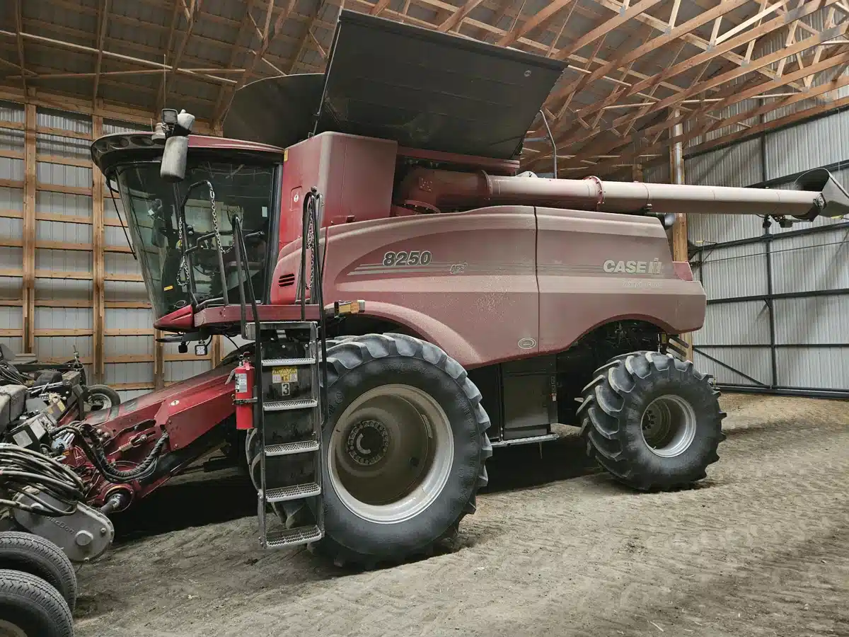 Gallery image 1 for Used 2021 Case IH 8250 Combine