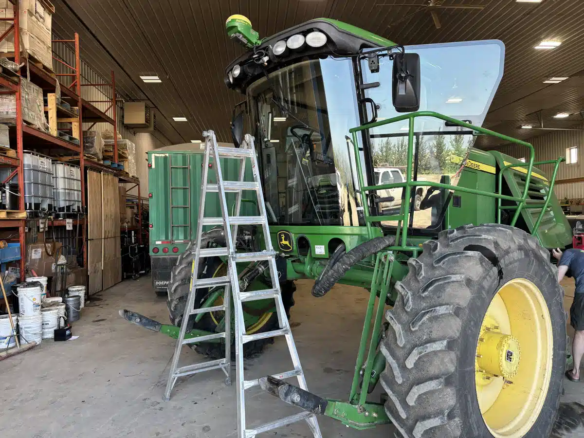 Gallery image 2 for Used 2012 John Deere A400 Windrower