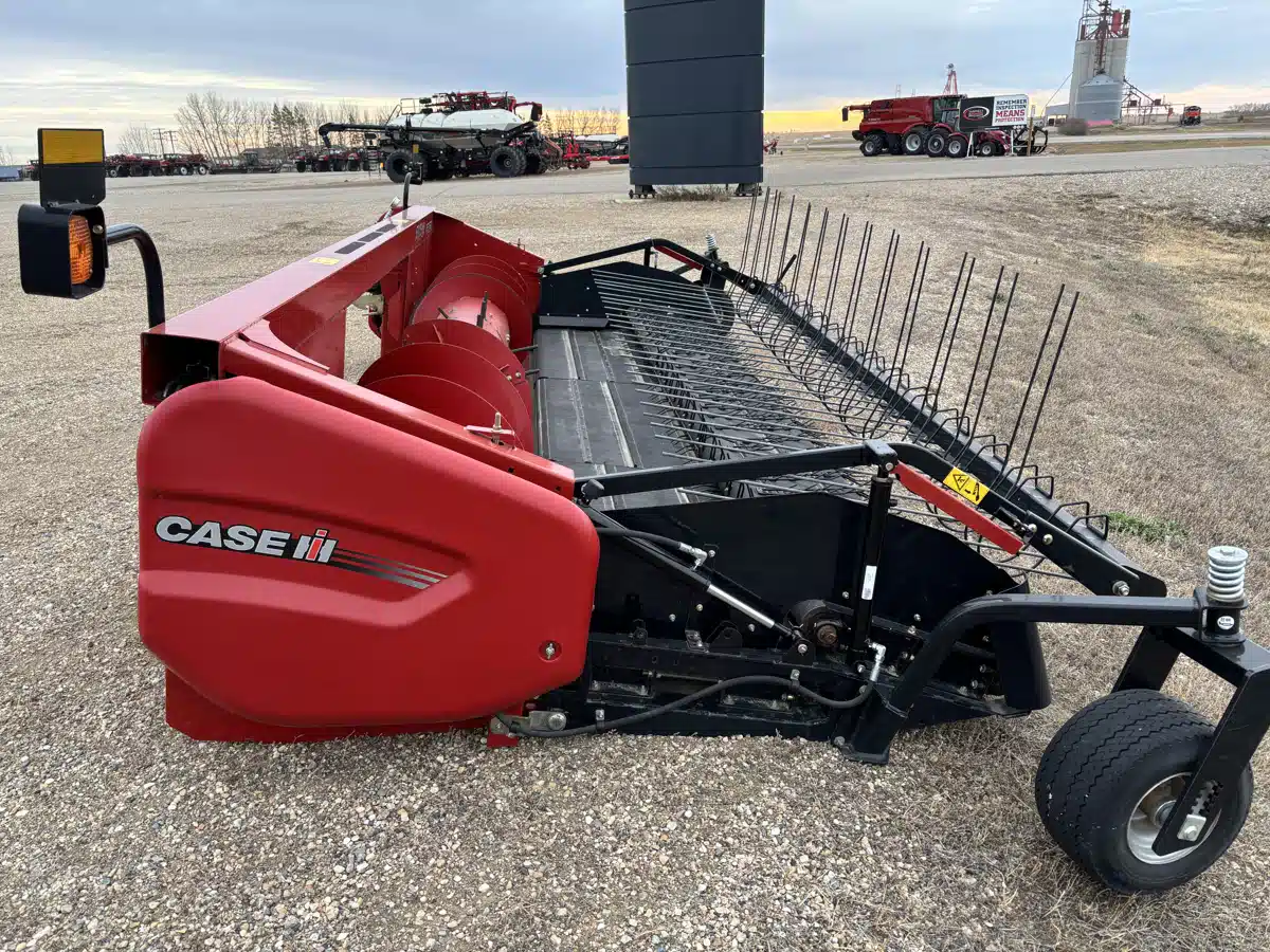 Gallery image 1 for Used 2021 Case IH 3016 Header - Pickup