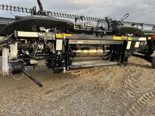 Gallery image 2 for 2025 MacDon FD240 Header - Flex Draper