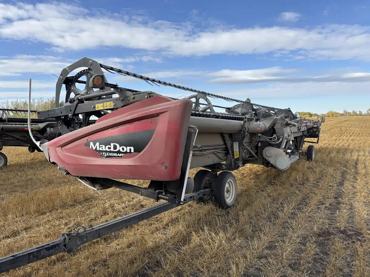 Used 2016 MacDon FD75 Header - Flex Draper