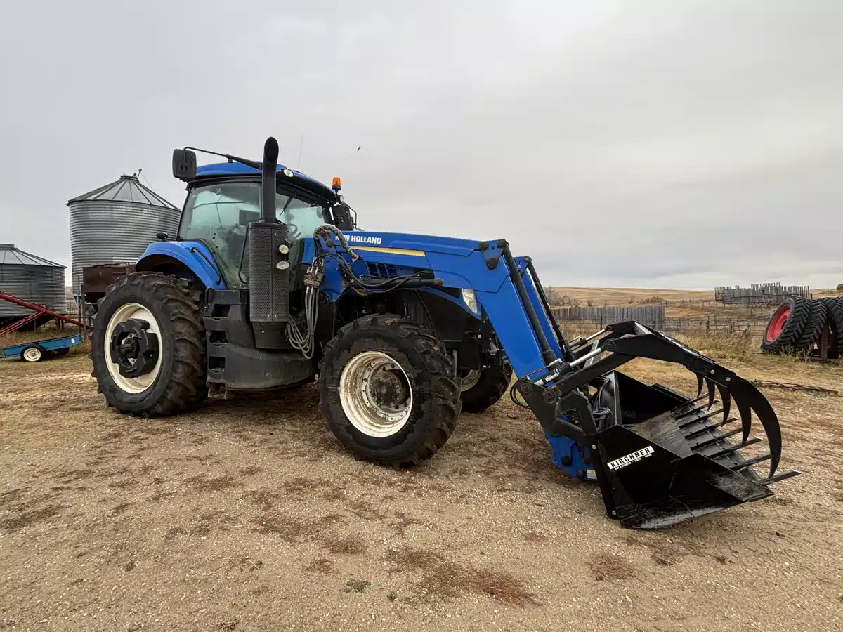 Used 2016 New Holland T8.320 Tractor