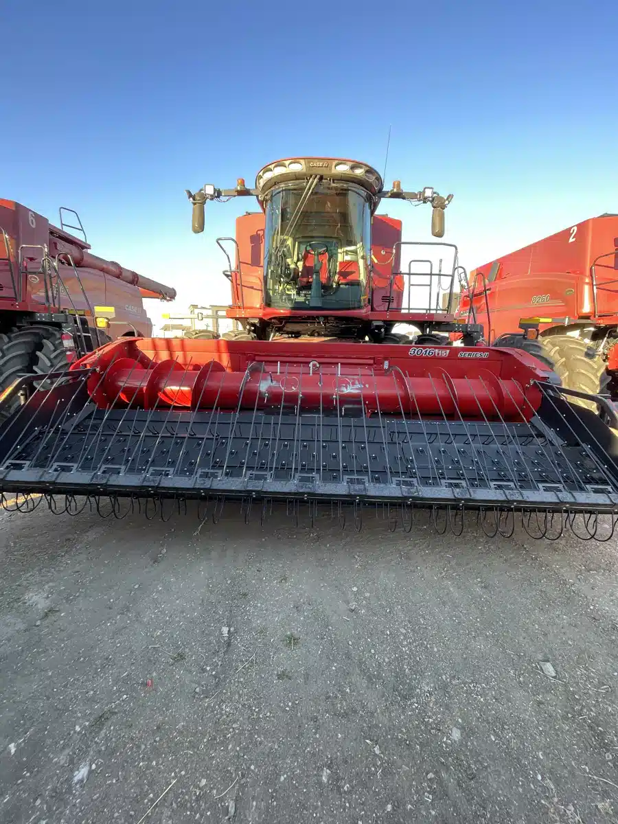 Gallery image 2 for 2025 Case IH 8260 Combine