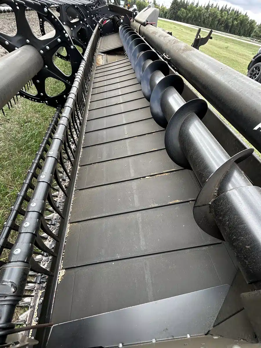 Gallery image 2 for 2022 MacDon FD140 Header - Flex Draper