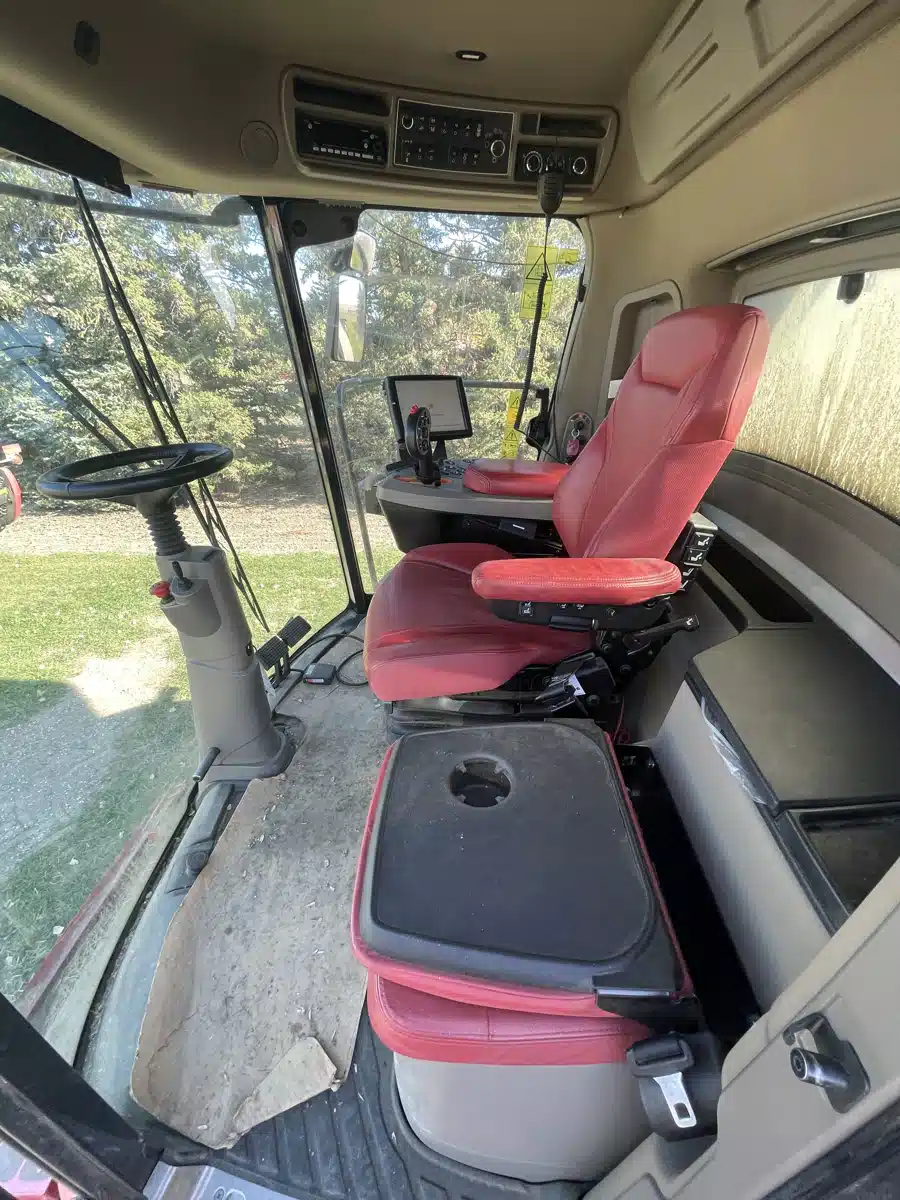 Gallery image 2 for Used 2023 Case IH 8250 Combine