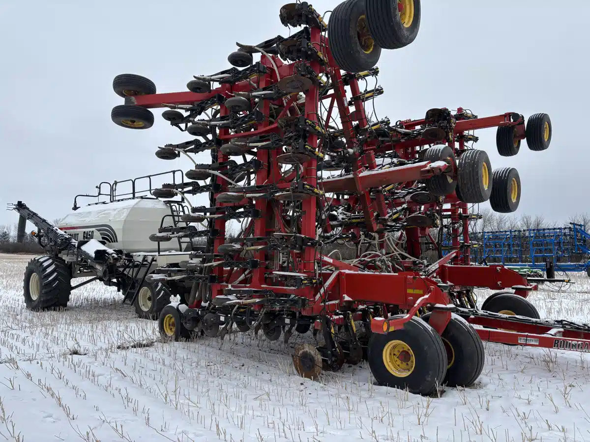 Used 2012 Bourgault 3320-66-10 & 6450 Air Drill