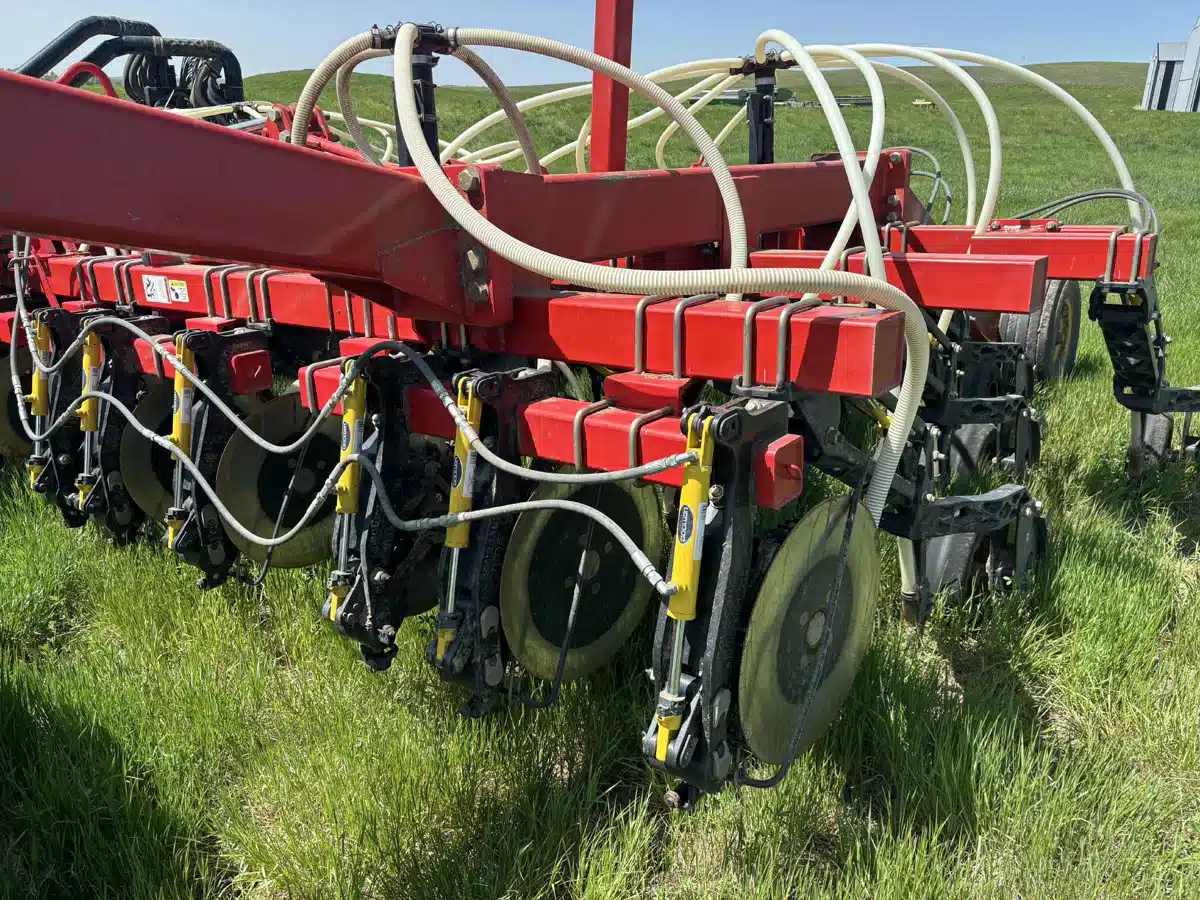 Used 2015 Bourgault 3320-66-10 Air Drill