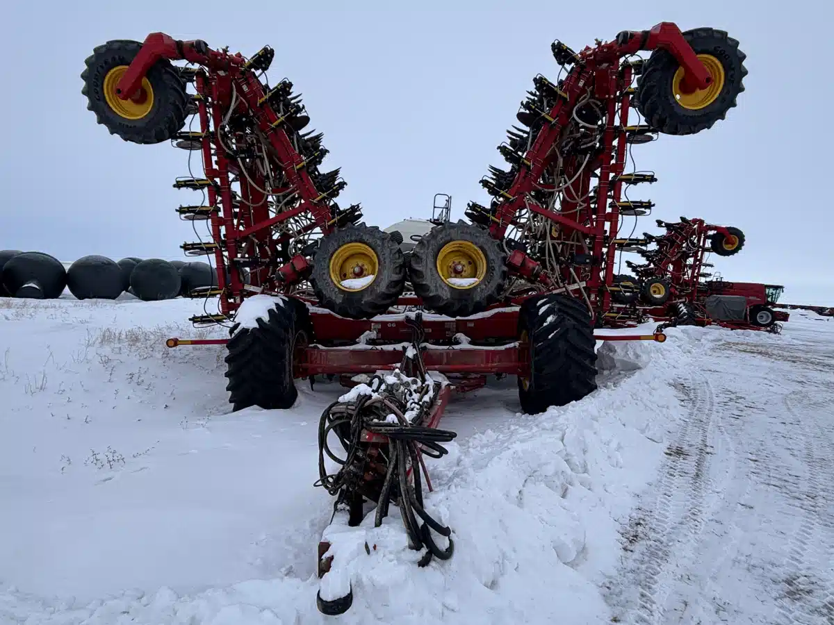 Gallery image 2 for 2021 Bourgault 3335-86-12 & 91300 Air Drill
