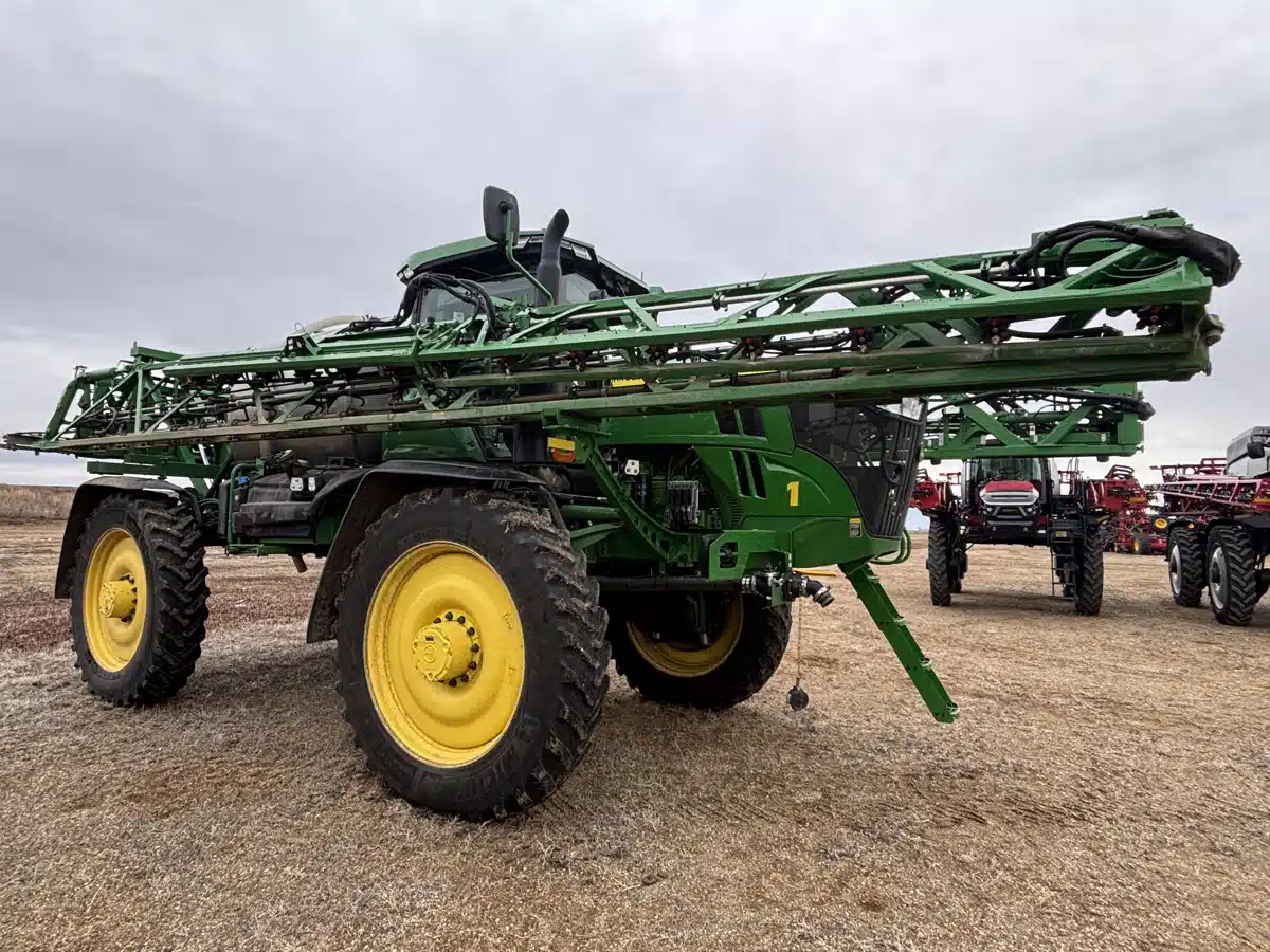 Gallery image 2 for 2024 John Deere 616R Sprayer - Self Propelled