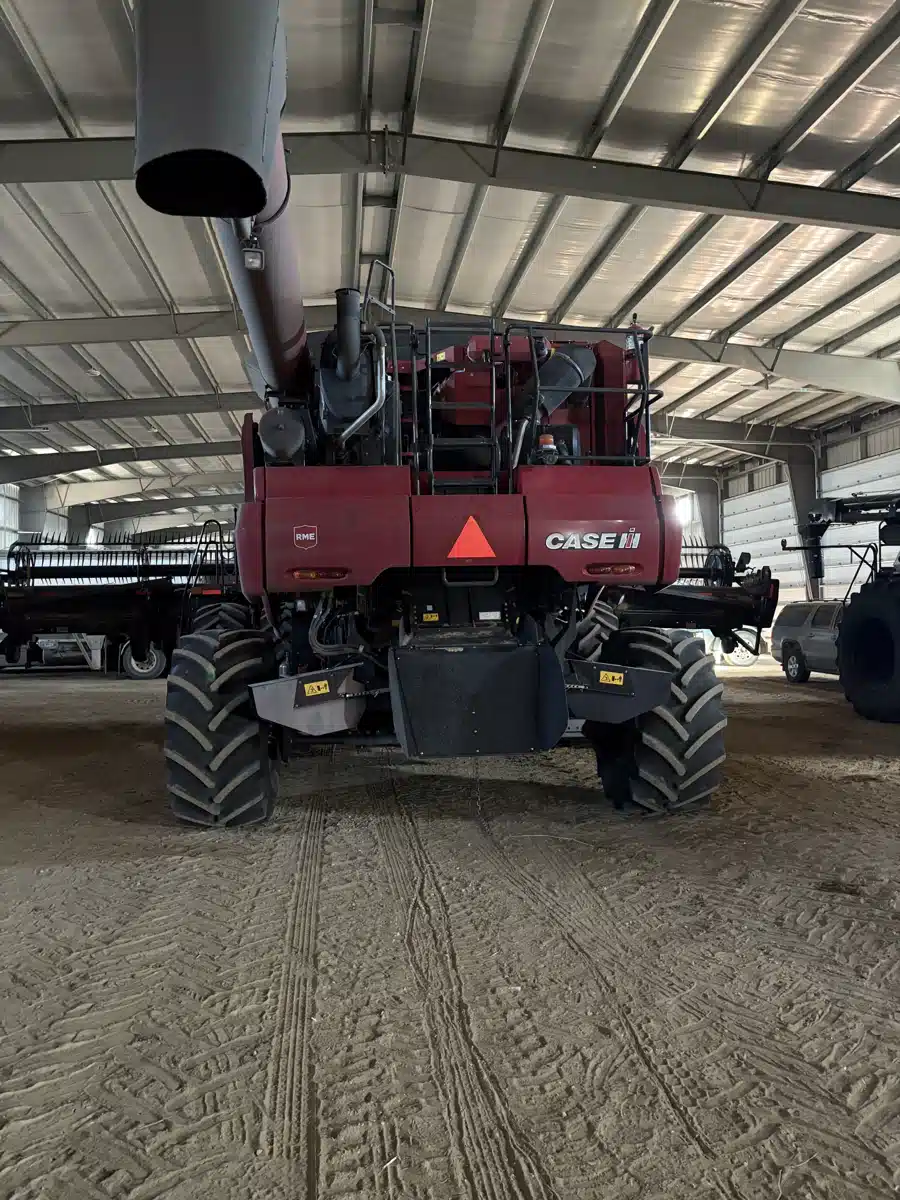 Gallery image 2 for 2019 Case IH 8250 Combine