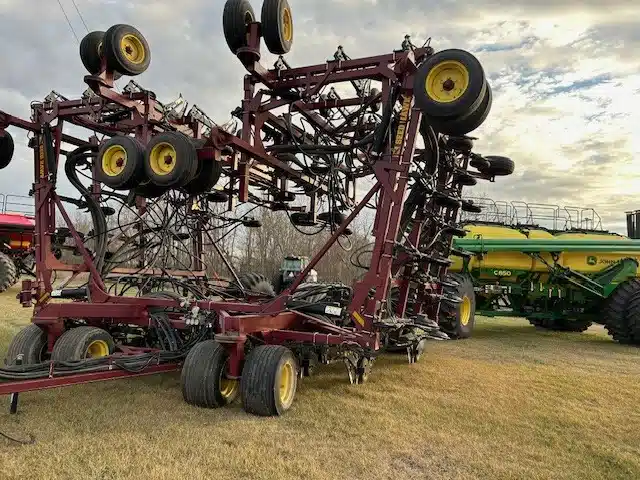 Gallery image 1 for 2010 Seed Hawk 7212 & 2023 John Deere C850 Air Drill