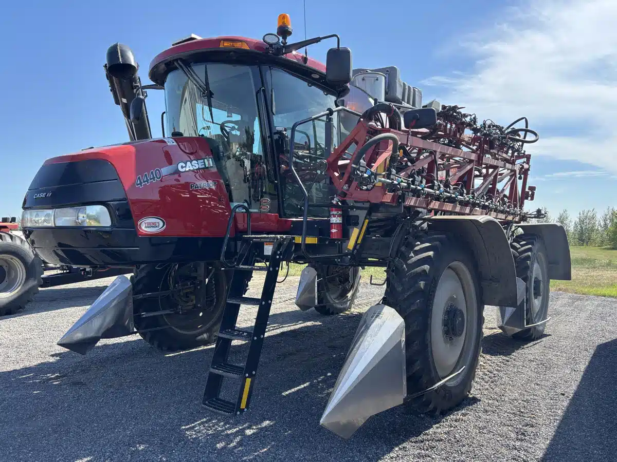 Gallery image 1 for 2020 Case IH PATRIOT 4440 Sprayer - Self Propelled