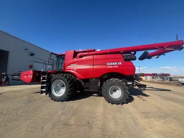 Photo de la Galerie 1 pour 2025 Case IH 8260 Batteuse