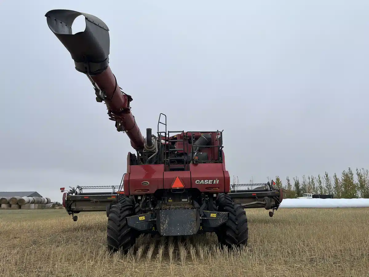 Gallery image 2 for 2025 Case IH 8260 Combine