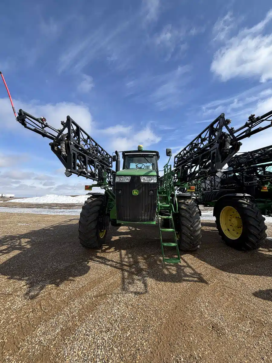 Gallery image 2 for 2014 John Deere 4940 Sprayer - Self Propelled