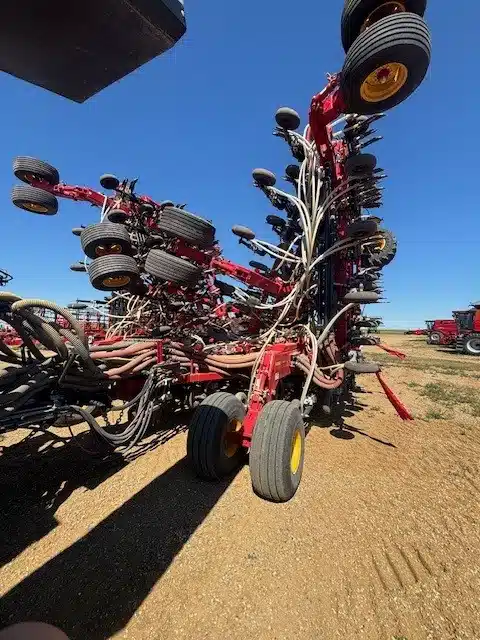Gallery image 2 for 2022 Bourgault 3320-76 Air Drill