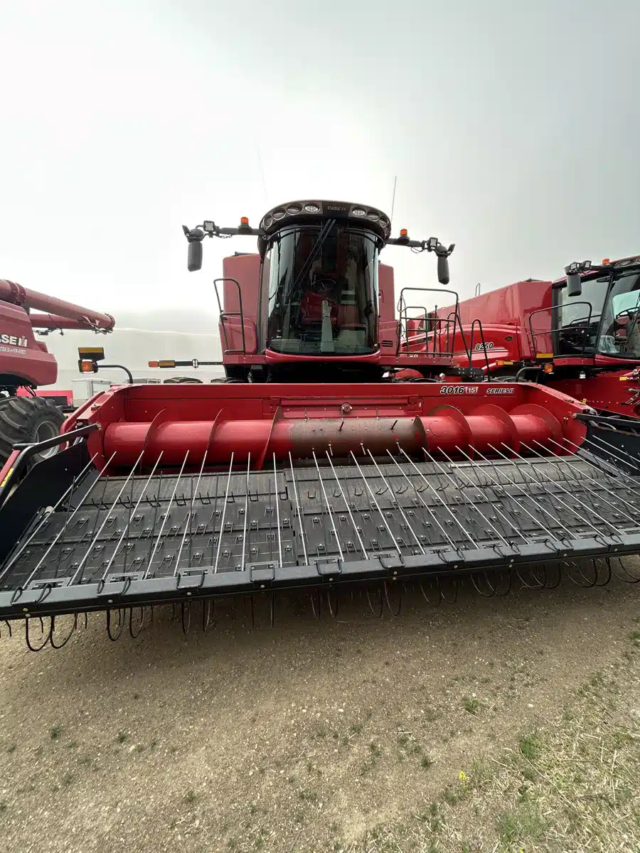 Photo de la Galerie 1 pour 2022 Case IH 8250 Batteuse