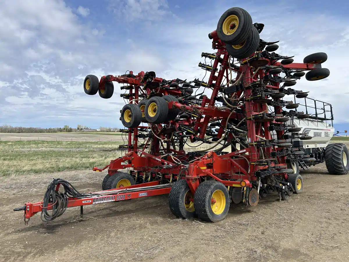 Gallery image 1 for 2013 Bourgault 3320-60 Air Drill