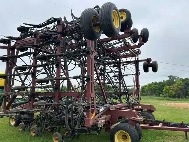 Gallery image 2 for 2008 Seed Hawk 6010 & 2009 John Deere 1910 Air Drill