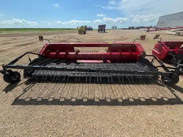 Gallery image 1 for 2024 Case IH 3016 Header - Pickup
