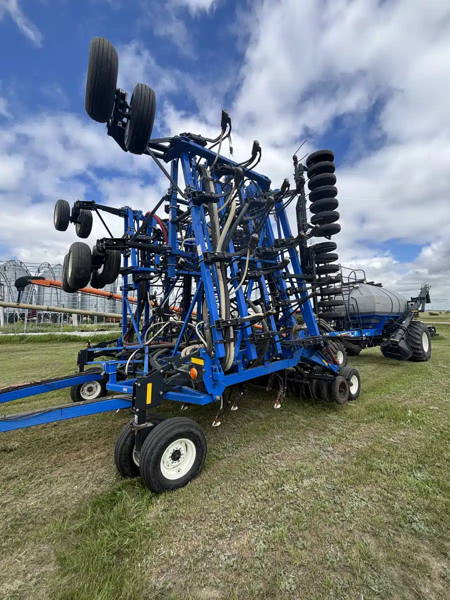 Gallery image 2 for 2010 New Holland P2050 Air Drill