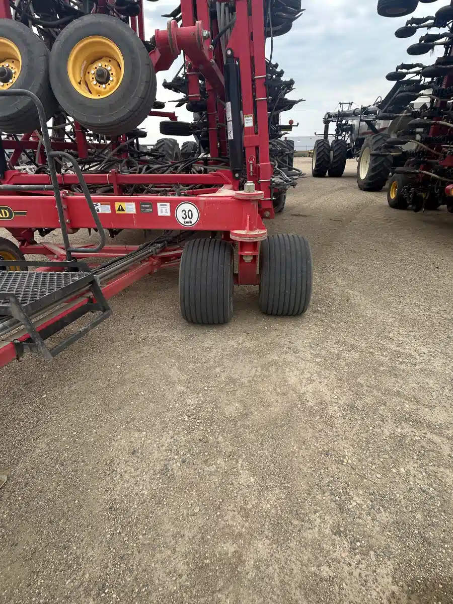 Gallery image 2 for 2021 Seed Hawk 6012 & 2020 Flexi-Coil 5860 Air Drill