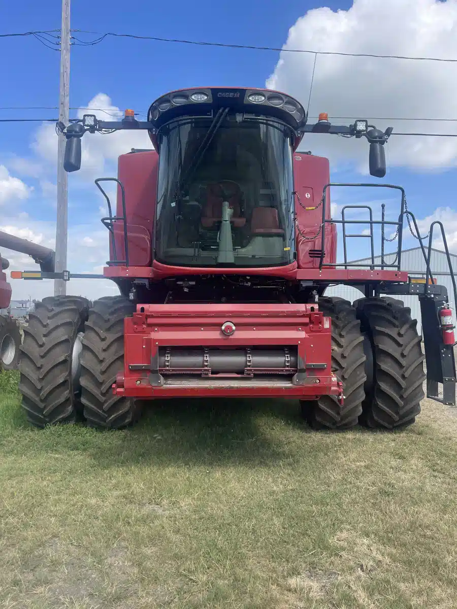 Gallery image 1 for 2024 Case IH 8250 Combine