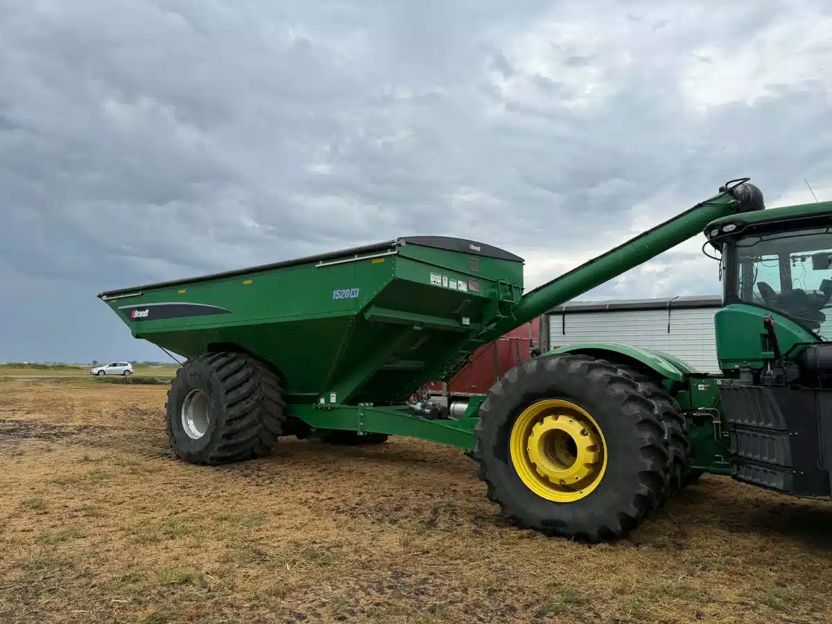 Gallery image 1 for 2023 Brandt 1520XT Grain Cart