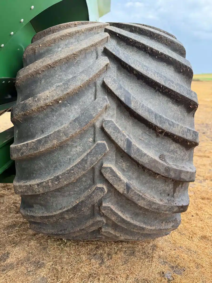 Gallery image 2 for 2023 Brandt 1520XT Grain Cart