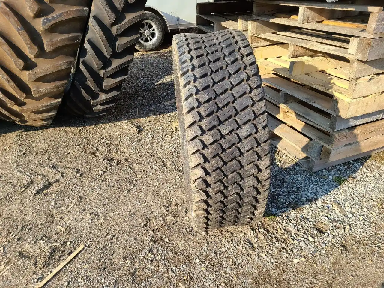 Gallery image 1 for Used Titan 41-14.00-20 Tires