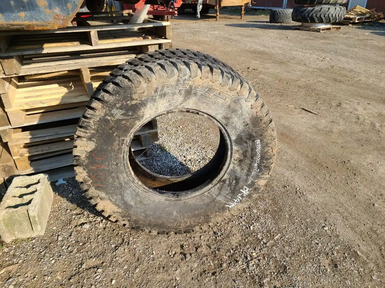 Gallery image 2 for Used Titan 41-14.00-20 Tires
