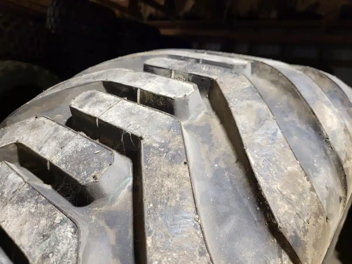 Gallery image 2 for New Tianli 500/60R22.5 Tires