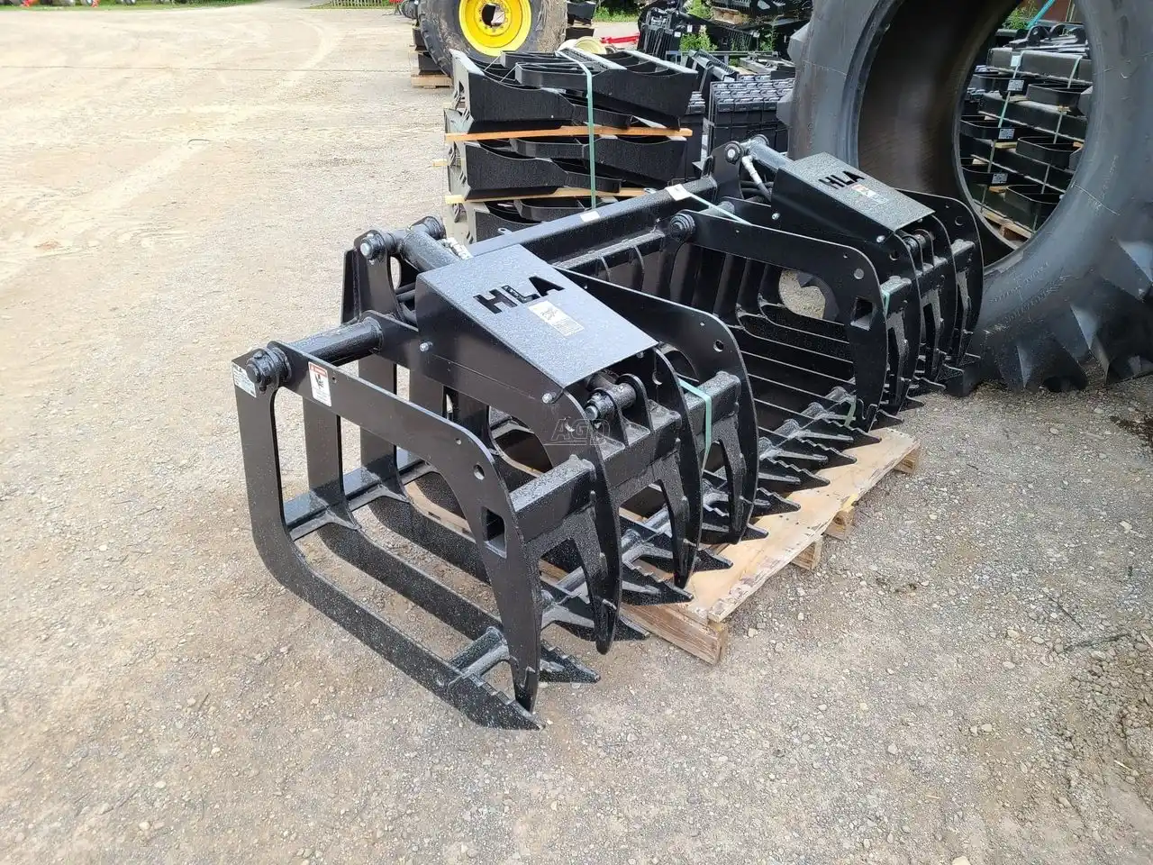 Gallery image 2 for New 2026 HLA Attachments BRG84AO600 Grapple