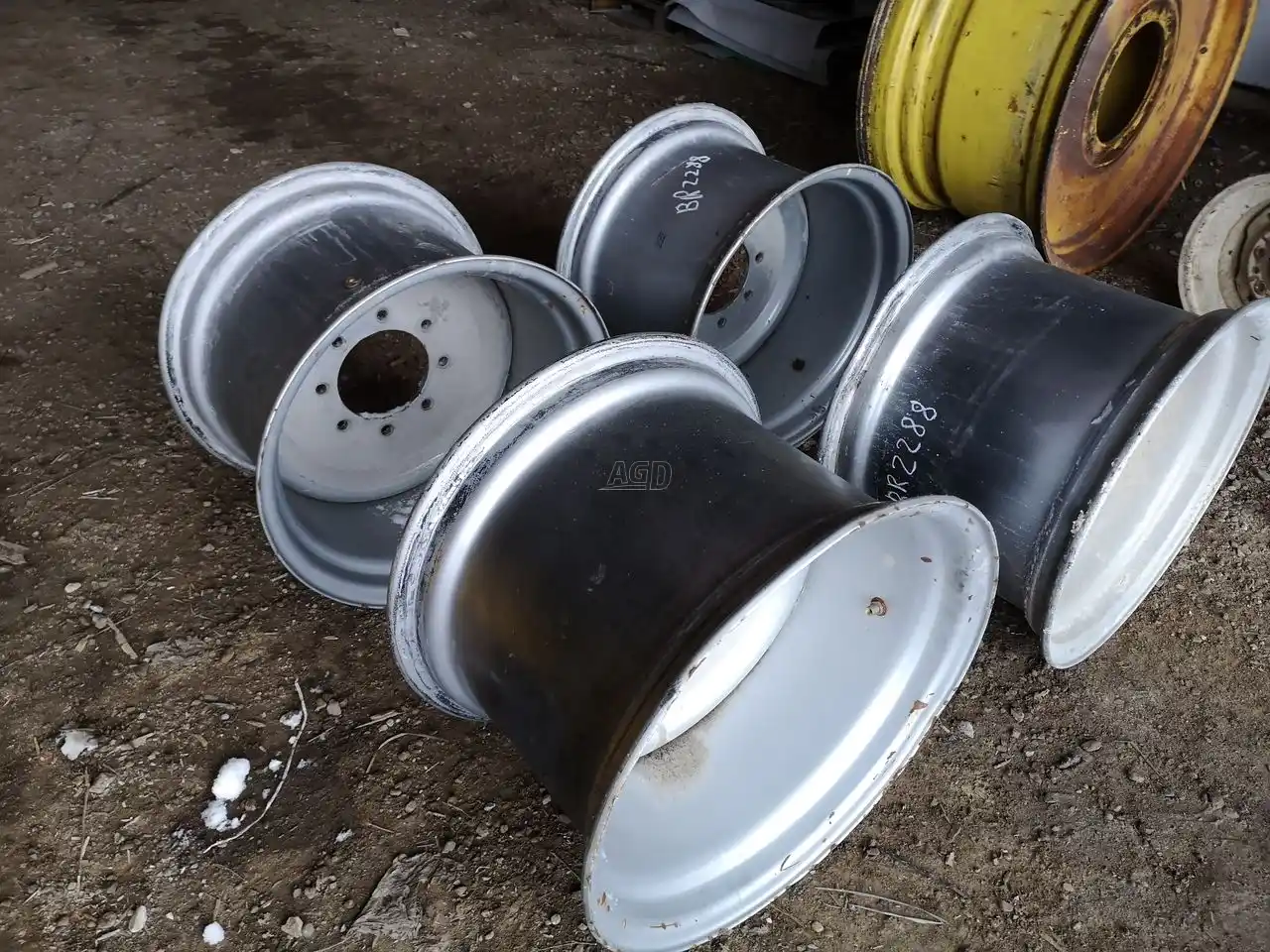 Gallery image 1 for Used Unspecified 14x20 Rims