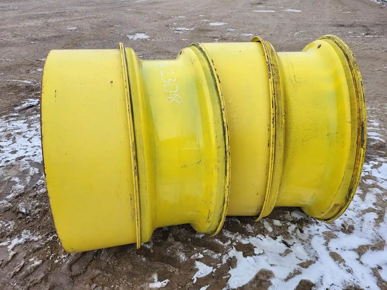 Gallery image 1 for Used Unverferth 16x46 Rims