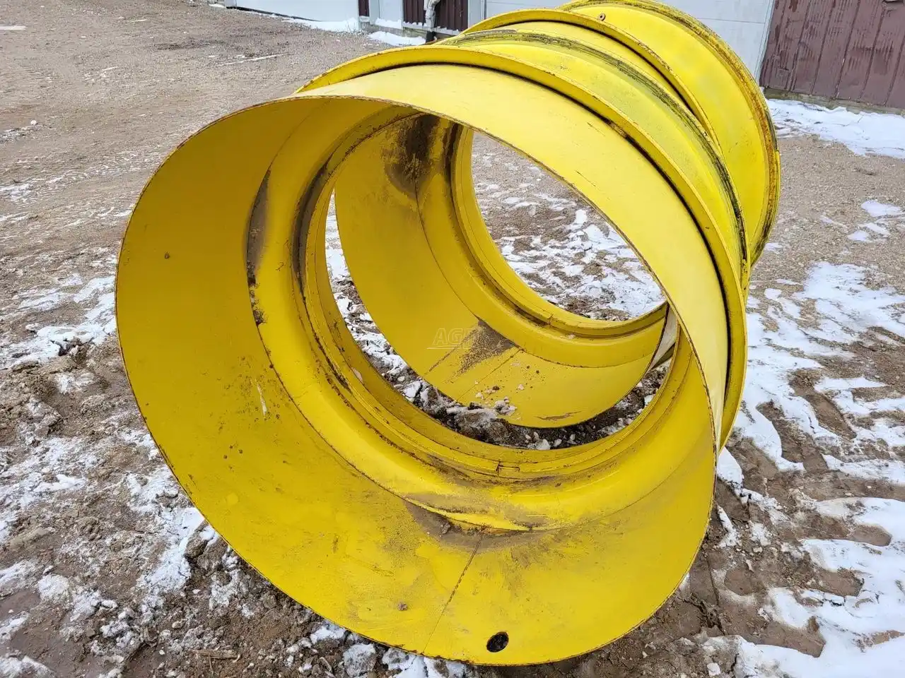 Gallery image 2 for Used Unverferth 16x46 Rims