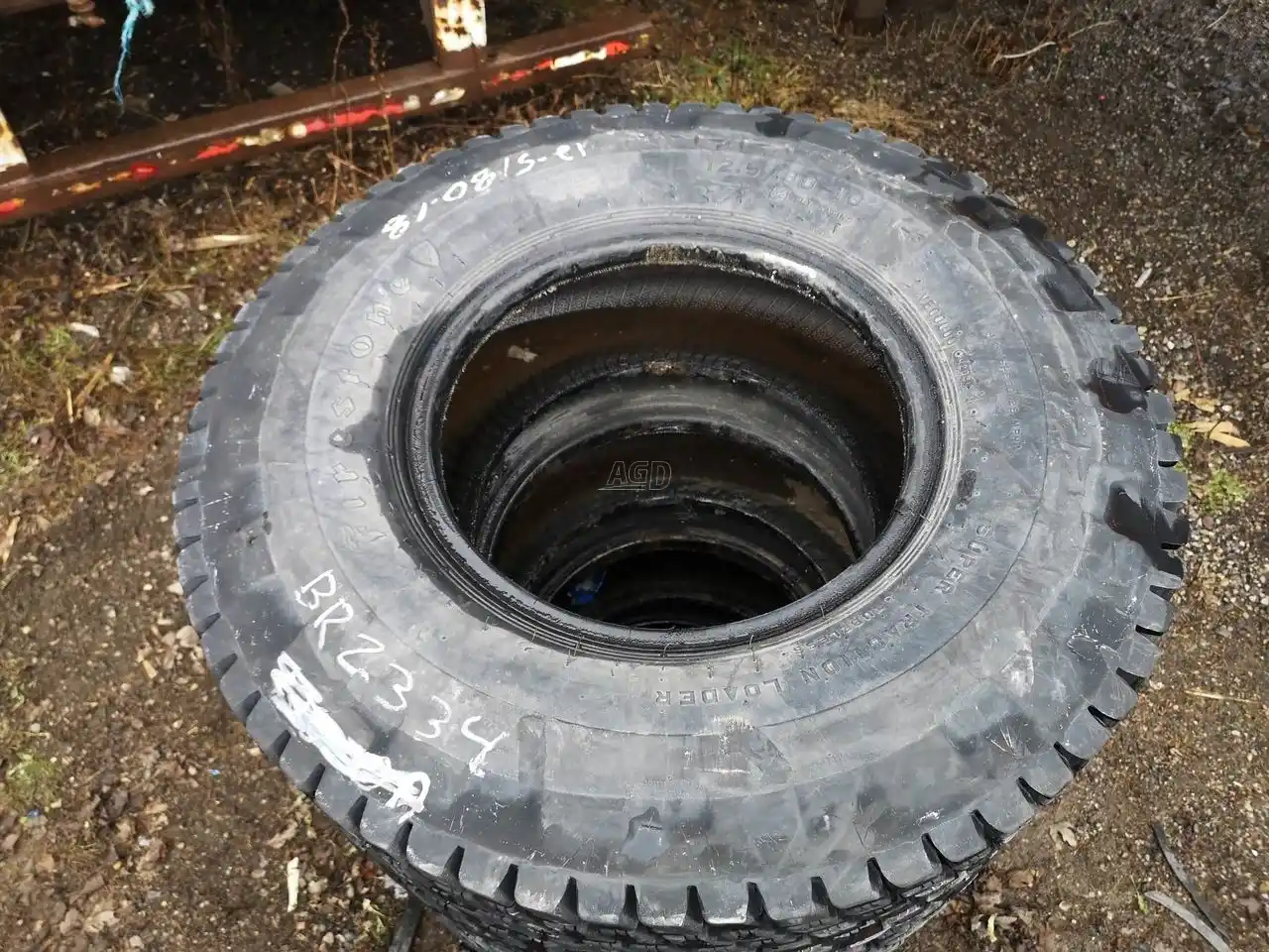 Gallery image 2 for Used Firestone 12.5/80-18 Tires