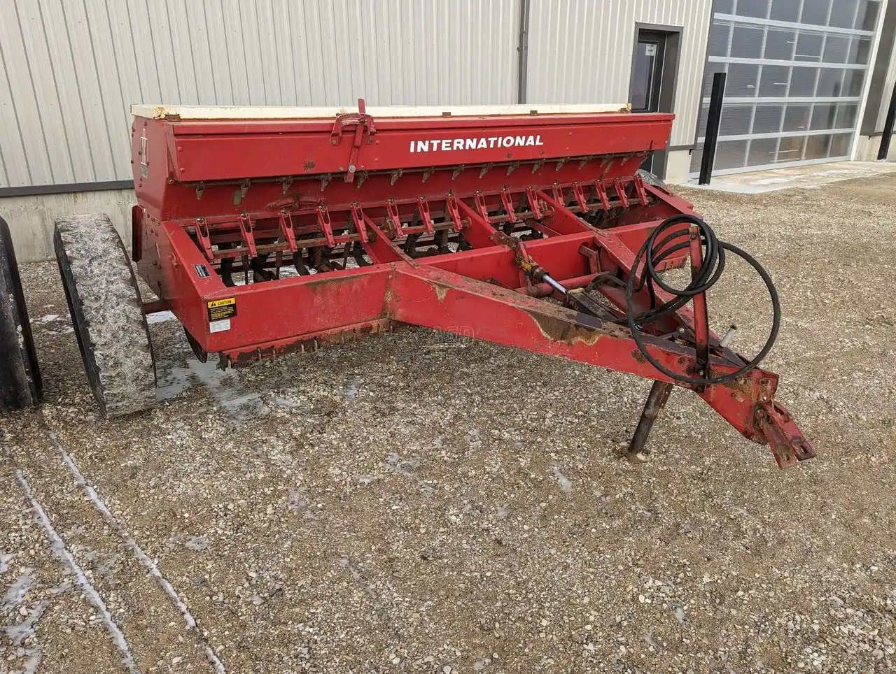 Gallery image 2 for Used International Harvester 510 Drill