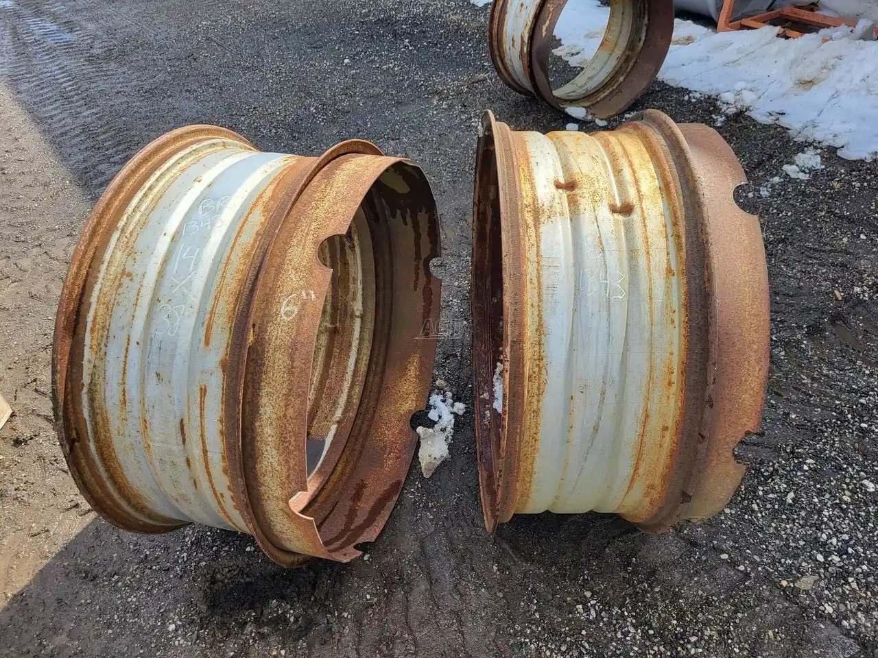 Gallery image 1 for Used Titan 14x38 Rims