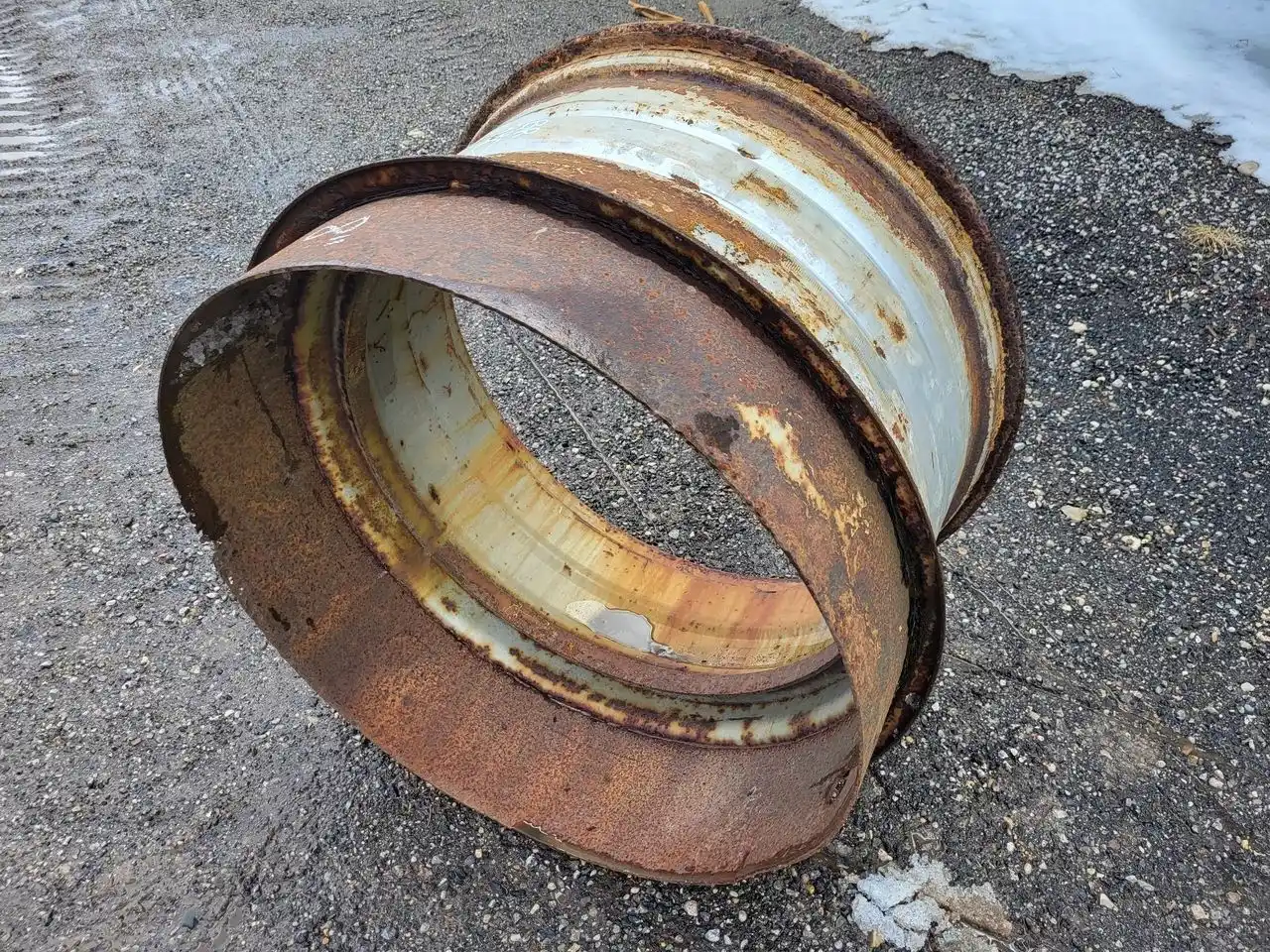 Gallery image 1 for Used Titan 16x34 Rims