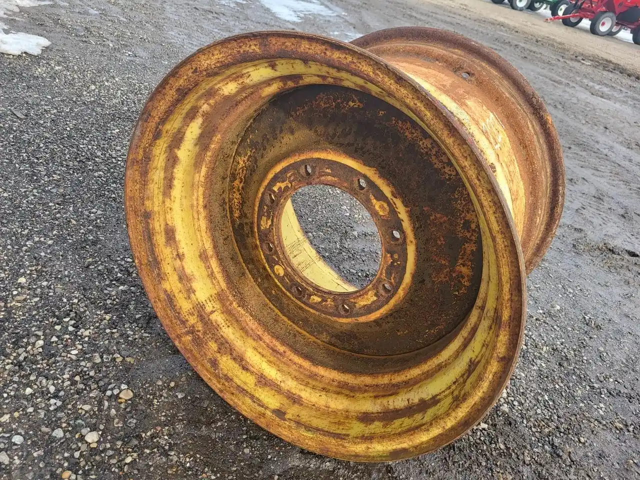 Gallery image 1 for Used Titan 20x26 Rims